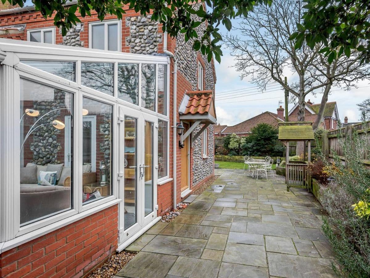 Corner House Villa Cromer Exterior photo